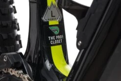 Specialized Rhyme Pro Carbon 6Fattie Large Womens Bike - 2017 4 Specialized Rhyme Pro Carbon 6Fattie Large Womens Bike - 2017 -Specialized Shop BMT11956 BJ 03