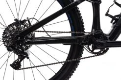 Specialized Stumpjumper Comp Carbon 29/6Fattie Mountain Bike - 2018, X-Large -Specialized Shop BMT13527 CT 04