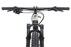 Specialized Stumpjumper Comp Carbon World Cup Mountain Bike - 2016, Small 7 Specialized Stumpjumper Comp Carbon World Cup Mountain Bike - 2016, Small -Specialized Shop BMT13925 CM 06