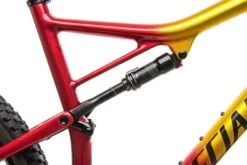 Specialized Epic Expert Carbon 29 Mountain Bike - 2018, X-Large 6 Specialized Epic Expert Carbon 29 Mountain Bike - 2018, X-Large -Specialized Shop BMT14825 MJ 05