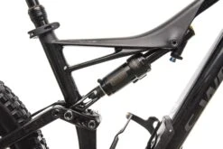 Specialized S-Works Stumpjumper Carbon 29/6Fattie Mountain Bike - 2018, Medium -Specialized Shop BMT16168 MJ 05