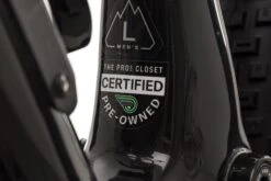 Specialized Stumpjumper Comp Carbon 29/6Fattie Mountain Bike - 2018, Large 4 Specialized Stumpjumper Comp Carbon 29/6Fattie Mountain Bike - 2018, Large -Specialized Shop BMT17422 PH1 03