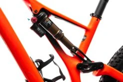 Specialized Stumpjumper Expert 27.5 Mountain Bike - 2019, Medium -Specialized Shop BMT20748 PH2 05