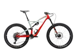 Specialized Enduro Pro Carbon 650b Mountain Bike - 2017, Large