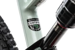 Specialized Enduro Pro Carbon 650b Mountain Bike - 2017, Large 4 Specialized Enduro Pro Carbon 650b Mountain Bike - 2017, Large -Specialized Shop BMT20950 PH2 03