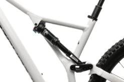 Specialized Stumpjumper Comp Alloy 29 Mountain Bike - 2019, Large -Specialized Shop BMT20978 PH1 05