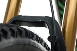 Specialized S-Works Stumpjumper 27.5 Mountain Bike - 2019, Large 11 Specialized S-Works Stumpjumper 27.5 Mountain Bike - 2019, Large -Specialized Shop BMT22002 PH1 10