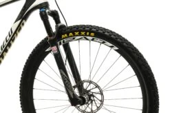 Specialized Stumpjumper Comp Carbon 29 World Cup Mountain Bike - 2016, Large 6 Specialized Stumpjumper Comp Carbon 29 World Cup Mountain Bike - 2016, Large -Specialized Shop BMT22114 PH1 05