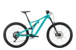 Specialized Stumpjumper Comp Alloy 27.5 Mountain Bike - 2019, Medium