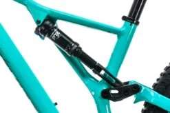 Specialized Stumpjumper Comp Alloy 27.5 Mountain Bike - 2019, Medium -Specialized Shop BMT24325 PH1 05