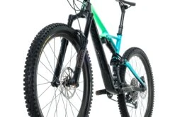 Specialized Enduro Pro 29/6Fattie Mountain Bike - 2018, Large 6 Specialized Enduro Pro 29/6Fattie Mountain Bike - 2018, Large -Specialized Shop BMT27541 PH 5