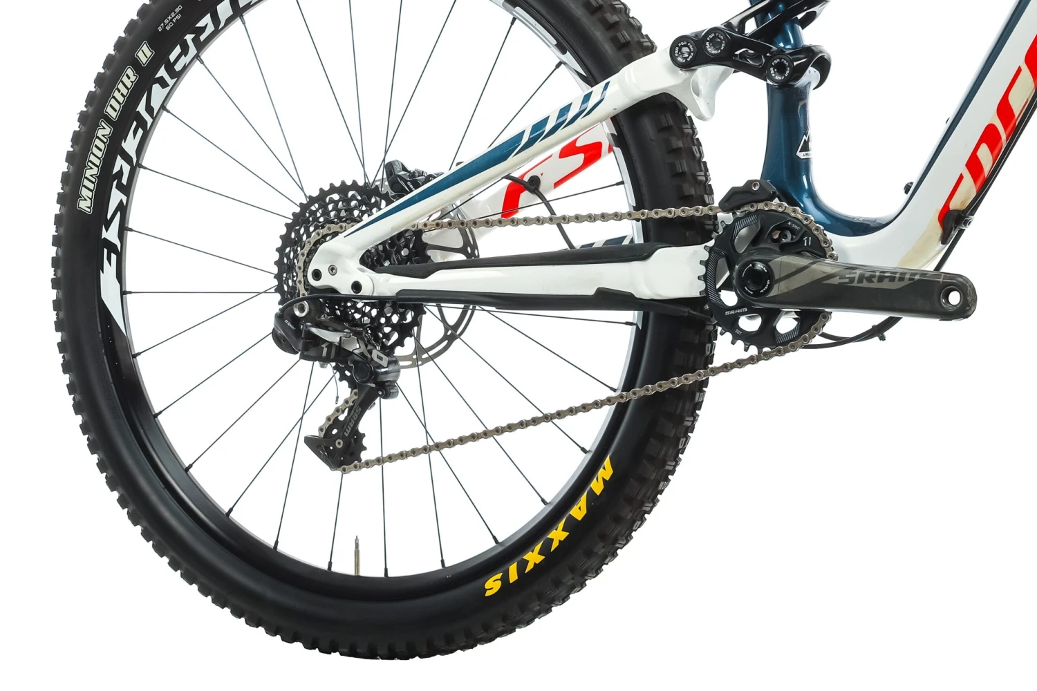 Specialized Enduro Expert Carbon 650b Mountain Bike - 2016, Medium Specialized Enduro Expert Carbon 650b Mountain Bike - 2016, Medium -Specialized Shop BMT27959 PH 3 scaled