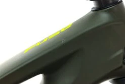 Specialized Fuse Comp Carbon 27.5+ Mountain Bike - 2019, Small 9 Specialized Fuse Comp Carbon 27.5+ Mountain Bike - 2019, Small -Specialized Shop BMT28015 PH1 08