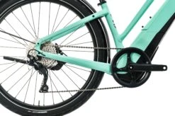 Specialized Turbo Como 4.0 Low Entry 650B Commuter E-Bike - 2021, Small -Specialized Shop BRD27761 PH1 04