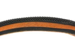 Specialized Sawtooth Tire 700c X 42mm 120 TPI Tubeless - Excellent