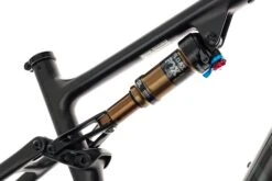 Specialized Epic EVO Medium Frame - 2022 5 Specialized Epic EVO Medium Frame - 2022 -Specialized Shop FMT11273 PH3 04