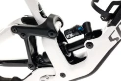 Specialized Enduro S4 Frameset - 2021 4 Specialized Enduro S4 Frameset - 2021 -Specialized Shop FMT11292 PH 3