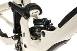 Specialized Enduro S4 Frame - 2020 4 Specialized Enduro S4 Frame - 2020 -Specialized Shop FMT11585 PH3 3