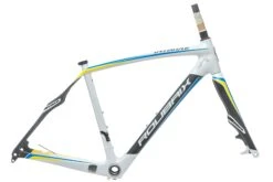 Specialized Roubaix SL4 Disc Special Edition Frameset - 2016 7 Specialized Roubaix SL4 Disc Special Edition Frameset - 2016 -Specialized Shop FRD10411 BJ 01 fa7fd8f0 c8dd 4355 ab01 01498dda97c7