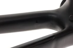 Specialized S-Works Tarmac SL6 Disc 56cm Frameset - 2020 7 Specialized S-Works Tarmac SL6 Disc 56cm Frameset - 2020 -Specialized Shop FRD12813 PH3 6