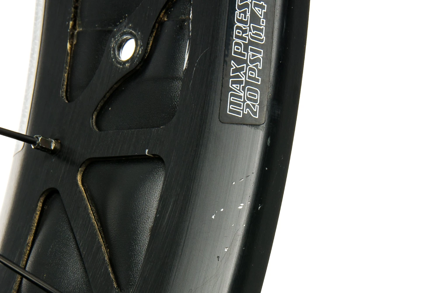 Specialized Aluminum Clincher 26" Front Wheel Specialized Aluminum Clincher 26" Front Wheel -Specialized Shop WMT10430 CT 06