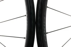 Specialized Axis Sport Disc Aluminum Clincher 700c Wheelset 4 Specialized Axis Sport Disc Aluminum Clincher 700c Wheelset -Specialized Shop WRD16115 PH2 03