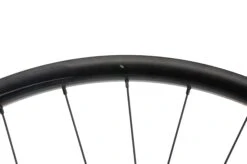 Specialized Axis Sport Disc Aluminum Clincher 700c Wheelset 9 Specialized Axis Sport Disc Aluminum Clincher 700c Wheelset -Specialized Shop WRD16115 PH2 08