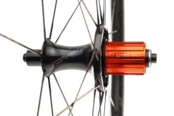 Specialized Roval CLX 32 Carbon Clincher 700c Wheelset -Specialized Shop WRD18697 PH3 3