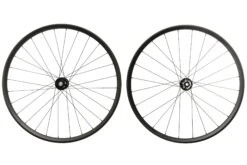 Specialized Roval Traverse Carbon Tubeless 29" Wheelset